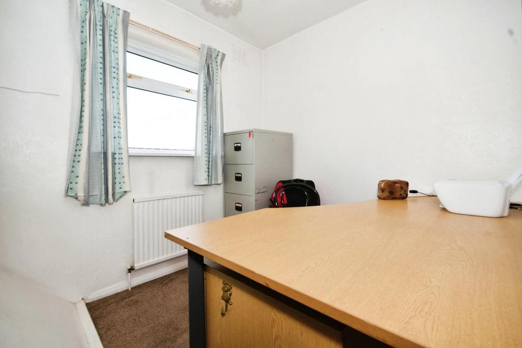 BEDROOM 3.jpg