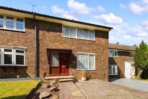 3 bedroom terraced house for sale, Paprills, Basildon, Essex, SS16