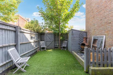 3 bedroom terraced house for sale, Guildford Mews, St. Andrews Street, Leighton Buzzard