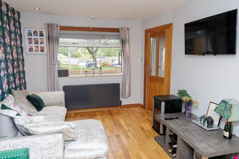 2 bedroom end of terrace house for sale, Barnhill Road, Dumbarton, G82