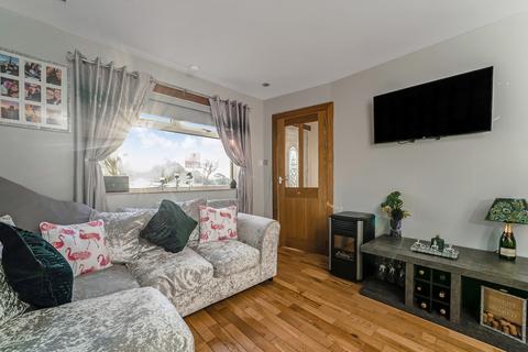 104 Barnhill Road, Dumbarton, G82 2SN