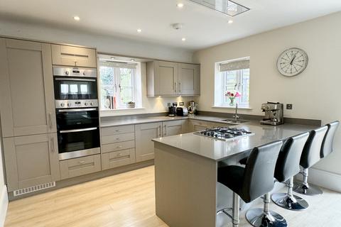 4 bedroom detached house for sale, Stone , Buckinghamshire