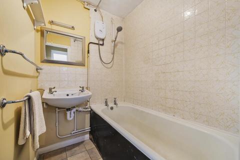 Studio for sale, University/Town Centre/Hospital,  Convenient for Reading Station,  RG1