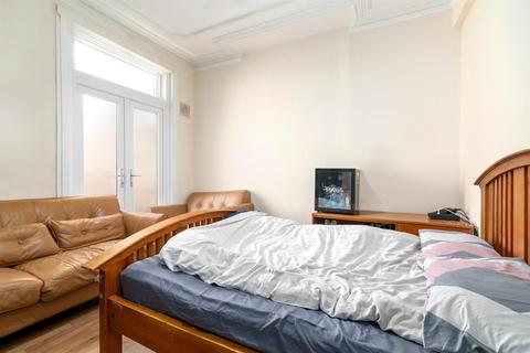 5 bedroom terraced house for sale, Mount Pleasant Road, London