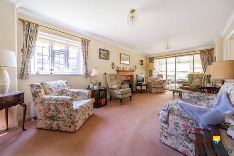 2 bedroom retirement property for sale, The Piccards, Surrey GU2