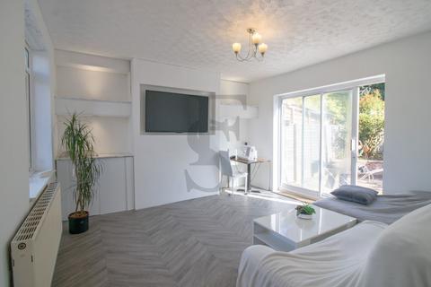 3 bedroom end of terrace house for sale, Hockley Farm Road, Braunstone