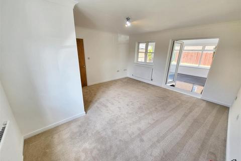 3 bedroom semi-detached house for sale, Jenkins Way, Cardiff CF3