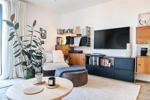 2 bedroom apartment for sale, Lomond Grove, London