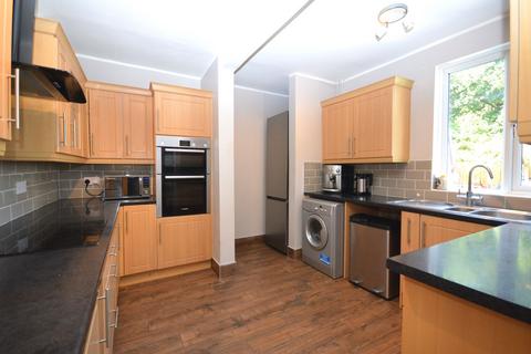15 Charles Crescent, Folkestone, CT19 4NF