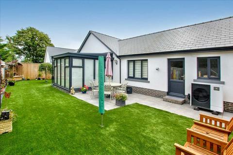 3 bedroom detached bungalow for sale, 16 Parsons Green, St. Florence