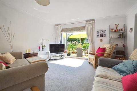 2 bedroom flat for sale, Headbourne Worthy