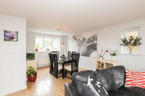 16 Berry Drive, Kiveton Park, Sheffield, S26 6SR