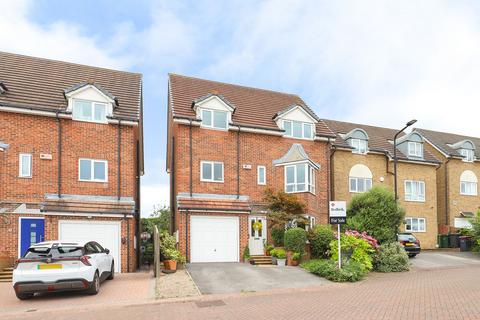 16 Berry Drive, Kiveton Park, Sheffield, S26 6SR