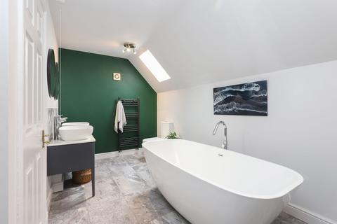 16 Berry Drive, Kiveton Park, Sheffield, S26 6SR