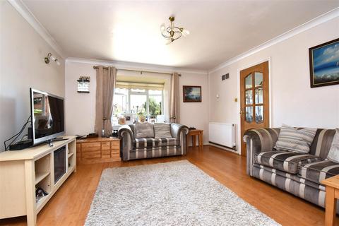 13 Bill Hamling Close, London, SE9 3LP