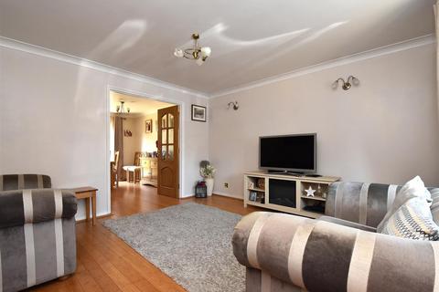 13 Bill Hamling Close, London, SE9 3LP