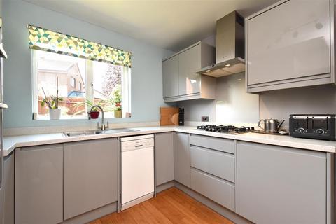 13 Bill Hamling Close, London, SE9 3LP