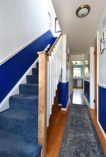 13 Bill Hamling Close, London, SE9 3LP