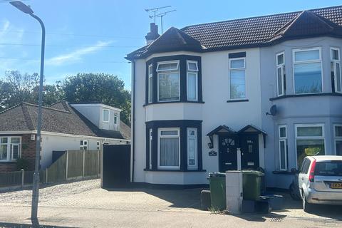 Bellhouse Road, Leigh-on-Sea SS9