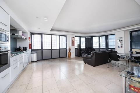 2 bedroom flat for sale, Leman Street, Aldgate, London, E1