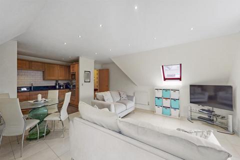 2 bedroom penthouse for sale, Keats House, Harrow On The Hill HA2