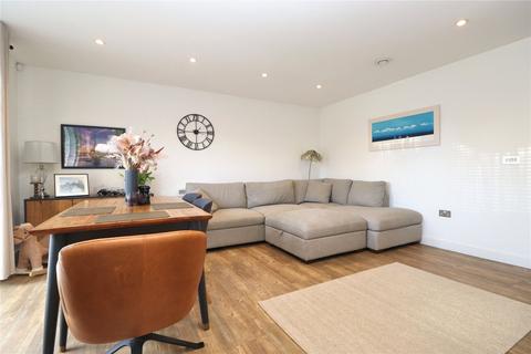 2 bedroom flat for sale, Ash House, Woking GU22