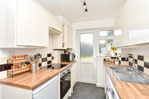 21 Ambleside, Sittingbourne, ME10 3BE