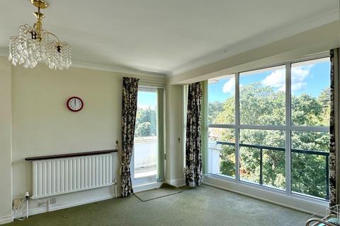 2 bedroom flat for sale, The Esplanade, Penarth