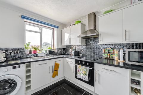 1 bedroom flat for sale, North Road, Lancing, West Sussex, BN15