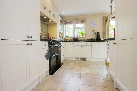 4 bedroom semi-detached house for sale, Walking Distance To Etchingham Main Line Station