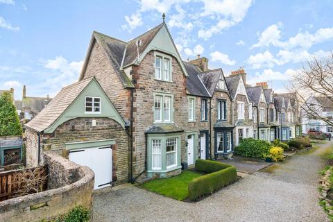 8 Lorne Villas, Workington, CA14 4BY