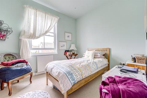 2 bedroom maisonette for sale, Langton Road, Worthing, West Sussex, BN14