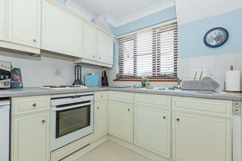 1 bedroom flat for sale, West Street, Sompting, Lancing