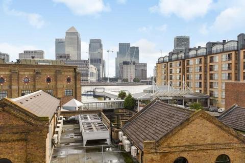 109 Acorn Walk, London, SE16 5DX