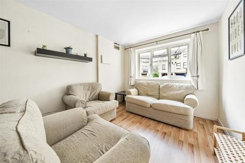 14 Greenland Mews, London, SE8 5JN