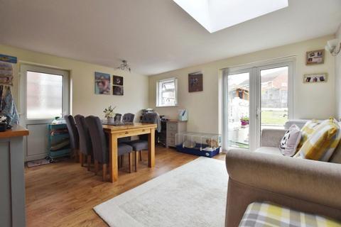 13 Foxcombe Road, Bristol, BS14 0JT