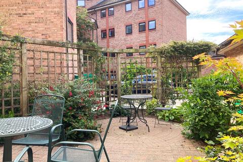 2 bedroom apartment for sale, Terry Avenue, York