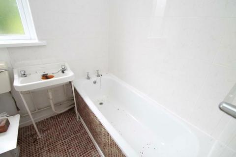 2 bedroom flat for sale, Rassau Road, Rassau, Ebbw Vale, Blaenau Gwent, NP23 5BH