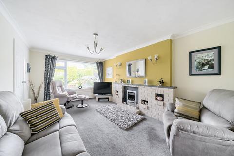 4 bedroom semi-detached house for sale, Oak Dene Close, Pudsey, West Yorkshire, LS28