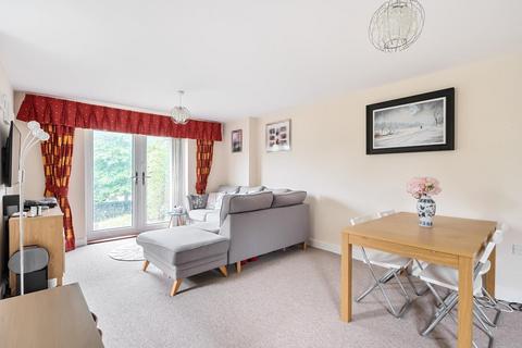 2 bedroom flat for sale, Hut Farm Place, Chandler's Ford