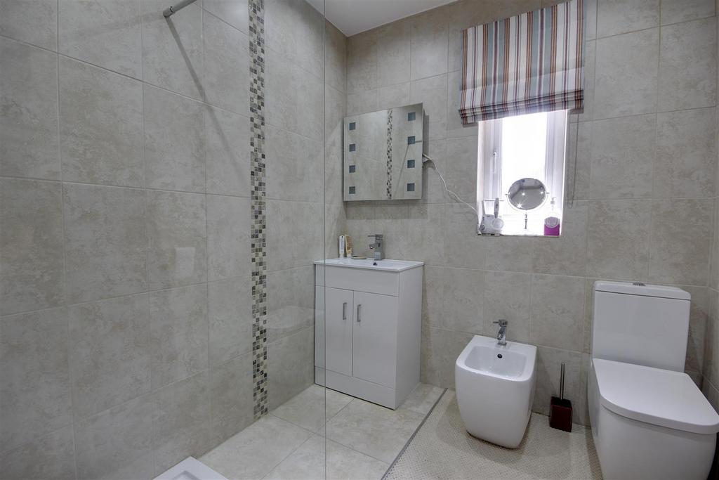 En Suite Shower Room