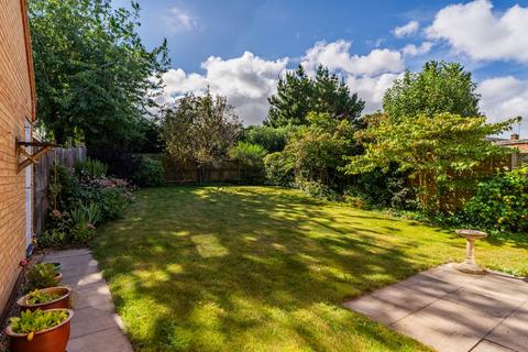 3 bedroom detached house for sale, Kestrel Close, Cottenham, CB24