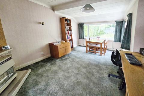 2 bedroom semi-detached house for sale, Barrydale Avenue, Beeston, NG9 1GN