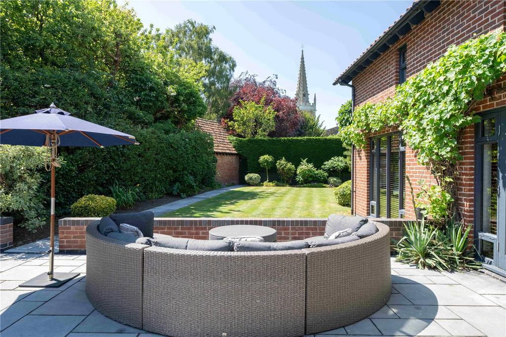 Rear Gardens