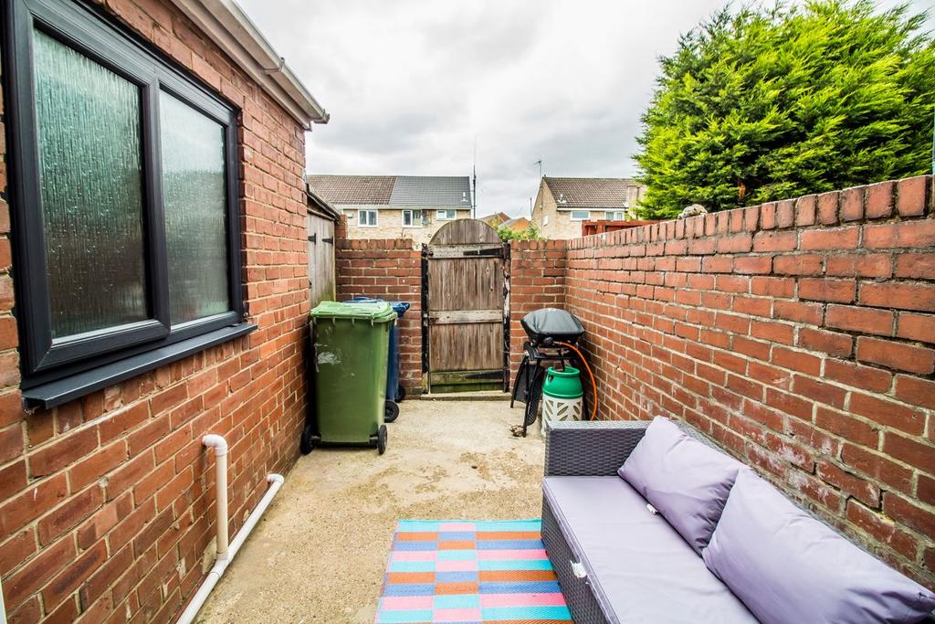 Rear Yard Pic 2.