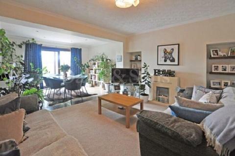 3 bedroom terraced house for sale, Maesglas Road, Newport. NP20 3DG