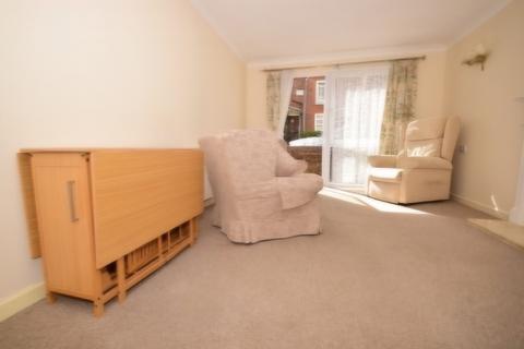 1 bedroom ground floor flat for sale, Crocker Street, Newport, Isle of Wight