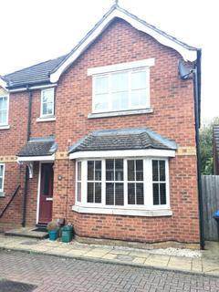 4 bedroom end of terrace house to rent, Egham TW20