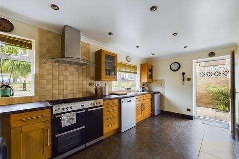 8 Cranwell Close, Matson, Gloucester, GL4 6JR