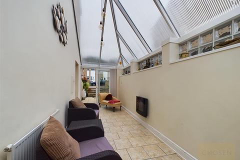 8 Cranwell Close, Matson, Gloucester, GL4 6JR